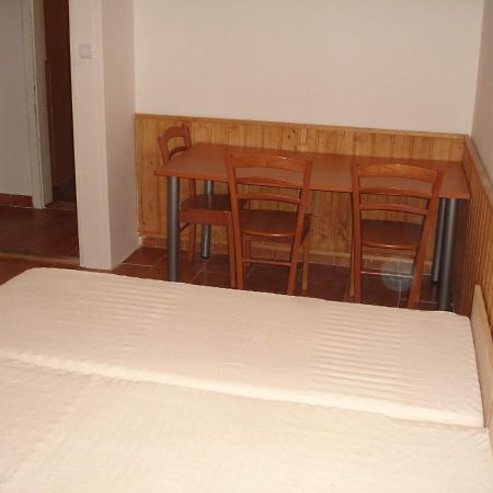 Chata Bucharka Liberec Buitenkant foto
