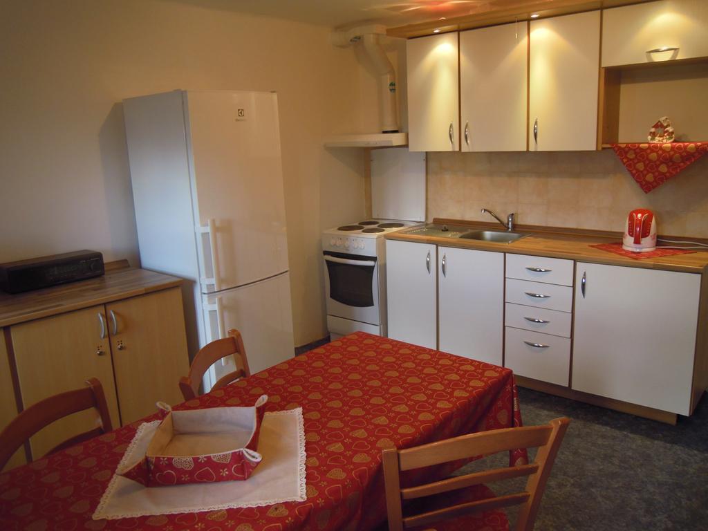 Chata Bucharka Liberec Kamer foto